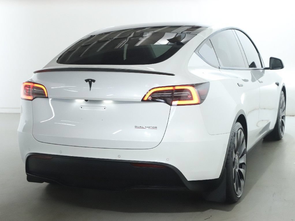Used 2022 Tesla Model Y Performance AWD/4WD image 43