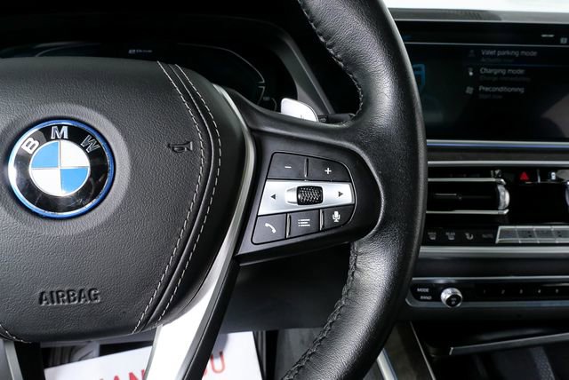 Used 2022 BMW X5 xDrive45e w/ Executive Package AWD/4WD image 11