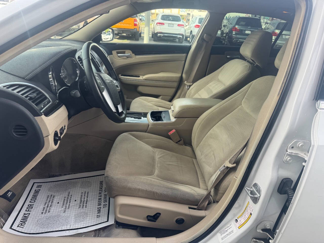 Used 2011 Chrysler 300 RWD image 10