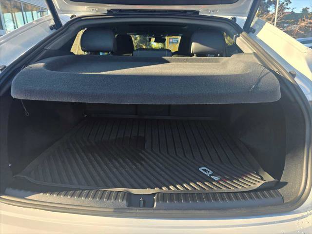 Used 2024 Audi Q4 e-tron Prestige w/ Black Optic Plus Package image 17