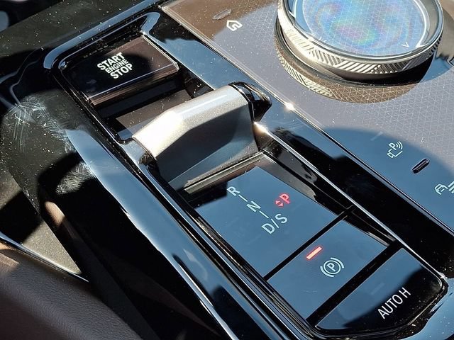 New 2027 BMW 550e xDrive AWD/4WD image 13