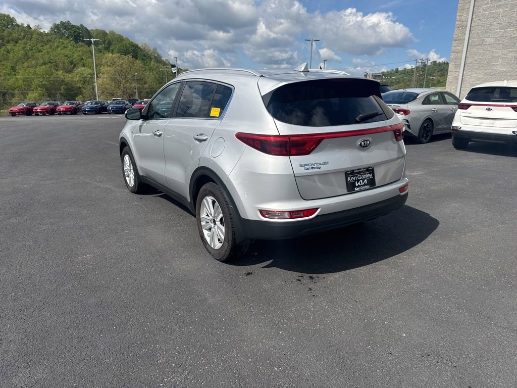 Used 2017 Kia Sportage LX w/ LX Popular Package AWD/4WD image 6