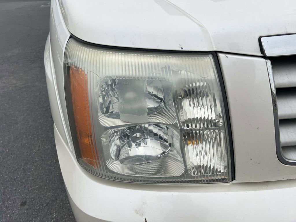 Used 2003 Cadillac Escalade ESV AWD image 7
