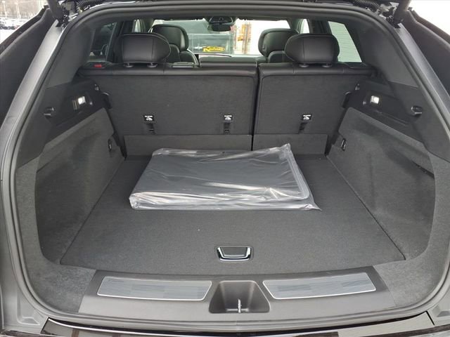 New 2026 Cadillac Lyriq Luxury image 4