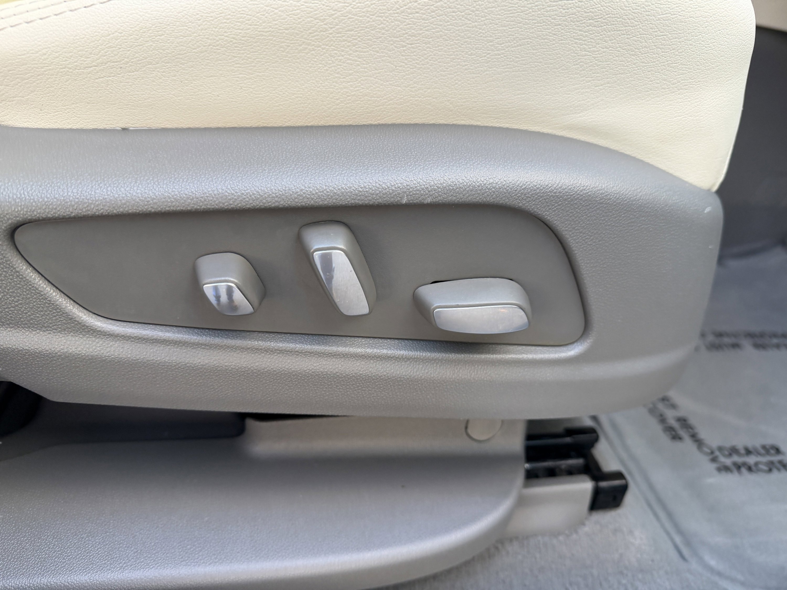 Used 2025 Cadillac XT5 Premium Luxury image 24