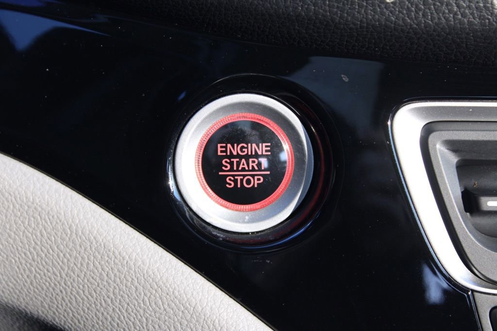 Used 2019 Honda Pilot Elite image 38