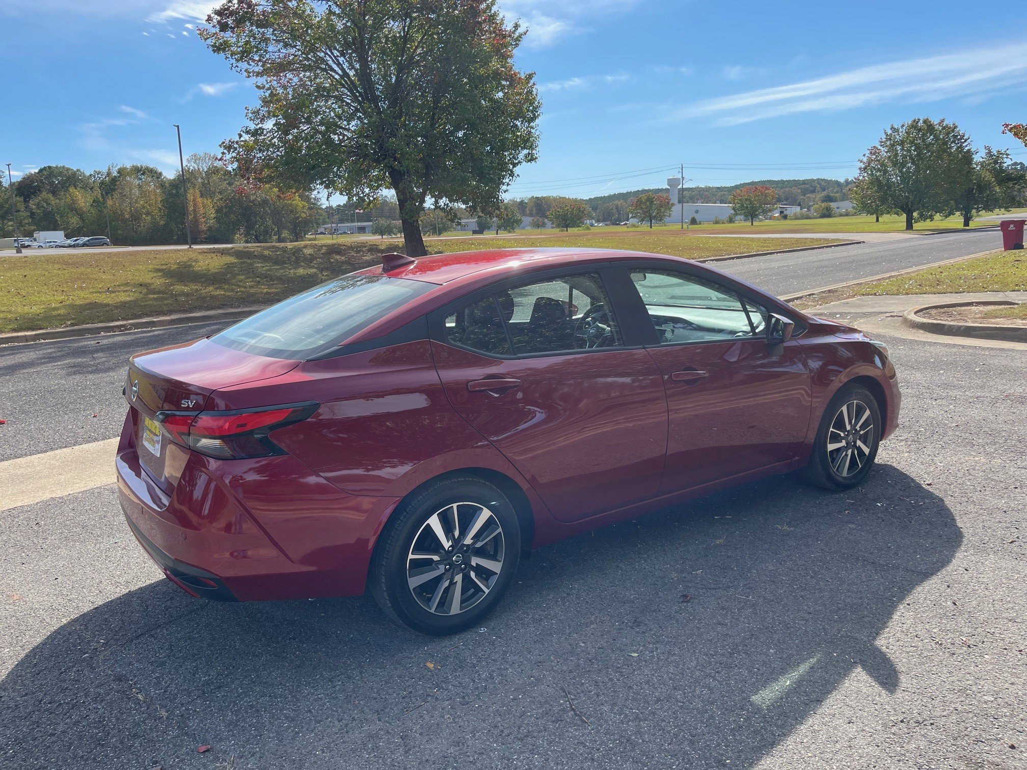Used 2022 Nissan Versa SV image 5