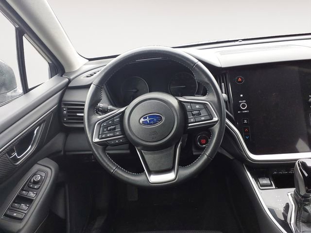 Used 2025 Subaru Outback Premium AWD/4WD image 12