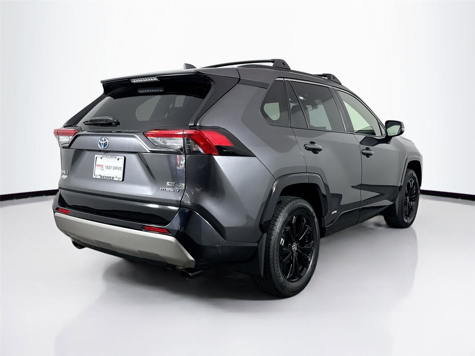 Certified 2022 Toyota RAV4 SE video 2