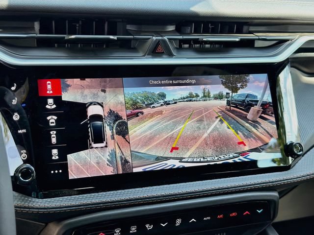 New 2026 Jeep Cherokee Overland w/ Advanced Pro Tech Group AWD/4WD image 15