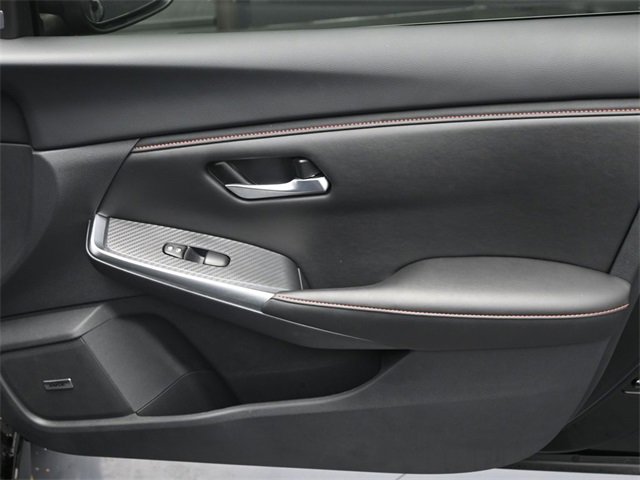 Used 2025 Nissan Sentra SR w/ SR Premium Package image 34