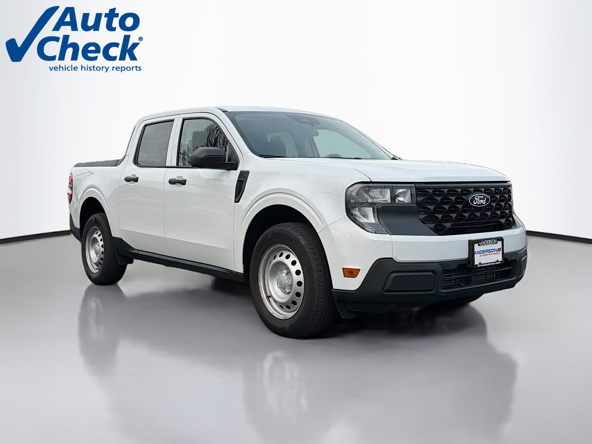 Used 2025 Ford Maverick XL w/ Equipment Group 102A AWD/4WD image 1