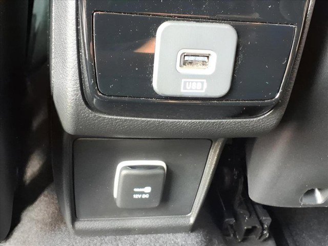 Used 2025 Jeep Compass Limited image 14