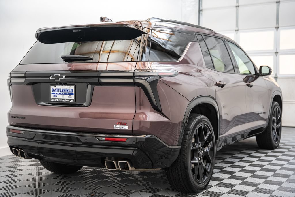 Used 2024 Chevrolet Traverse RS FWD image 5