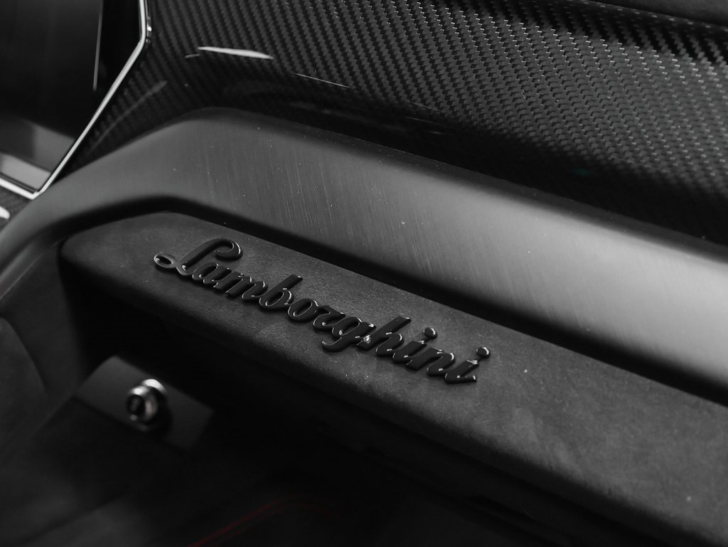Used 2024 Lamborghini Urus Performante image 29