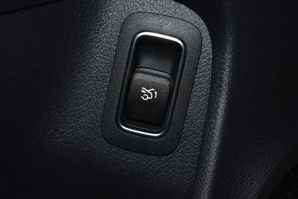 Certified 2025 Mercedes-Benz CLA 250 4MATIC image 7