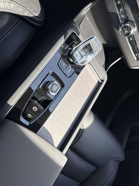 New 2026 Volvo XC90 B6 Ultra image 28