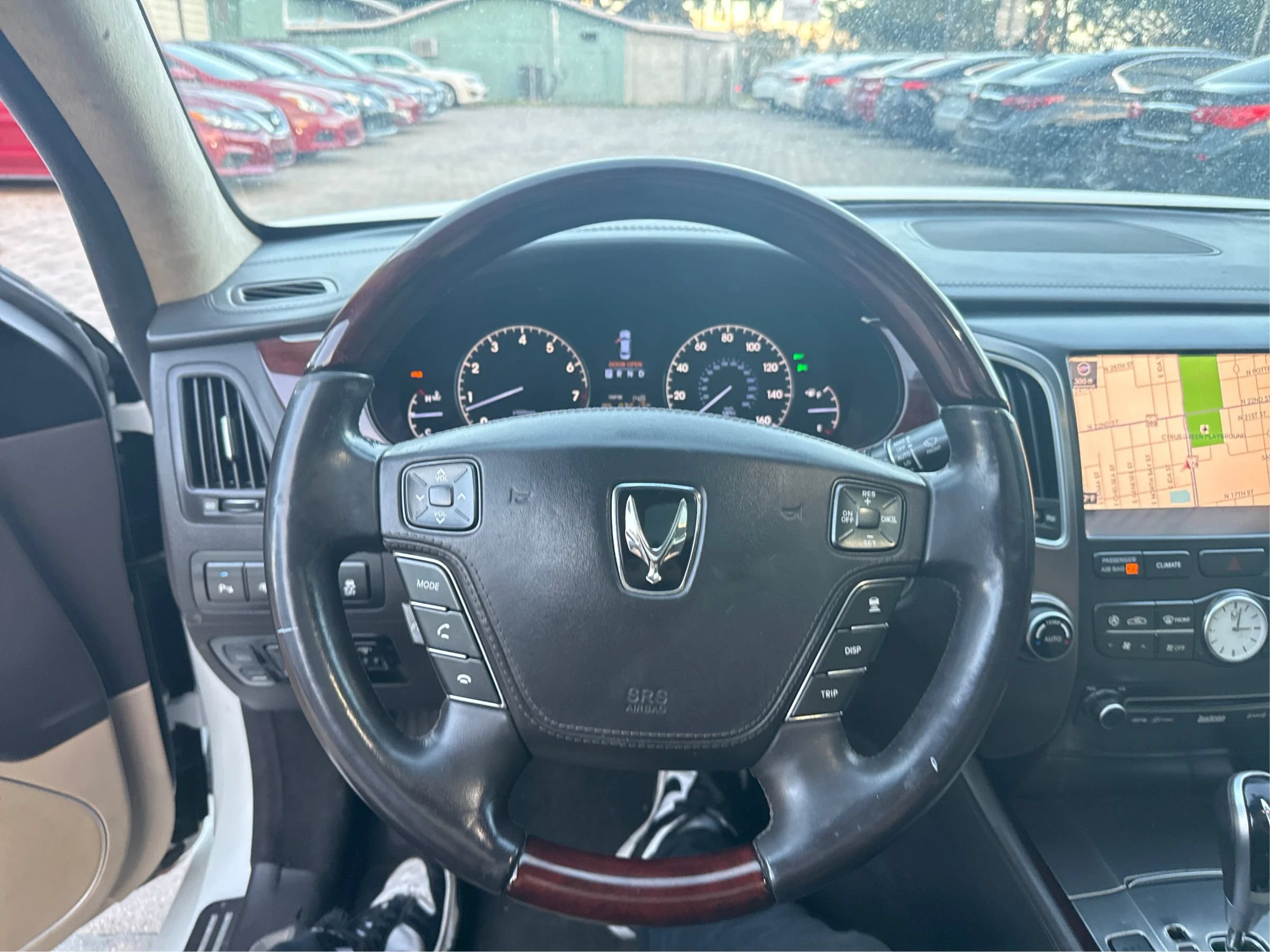 Used 2012 Hyundai Equus Signature RWD image 17