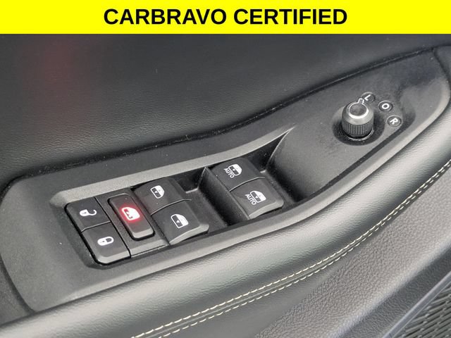 Used 2024 Jeep Grand Cherokee L Altitude RWD image 10