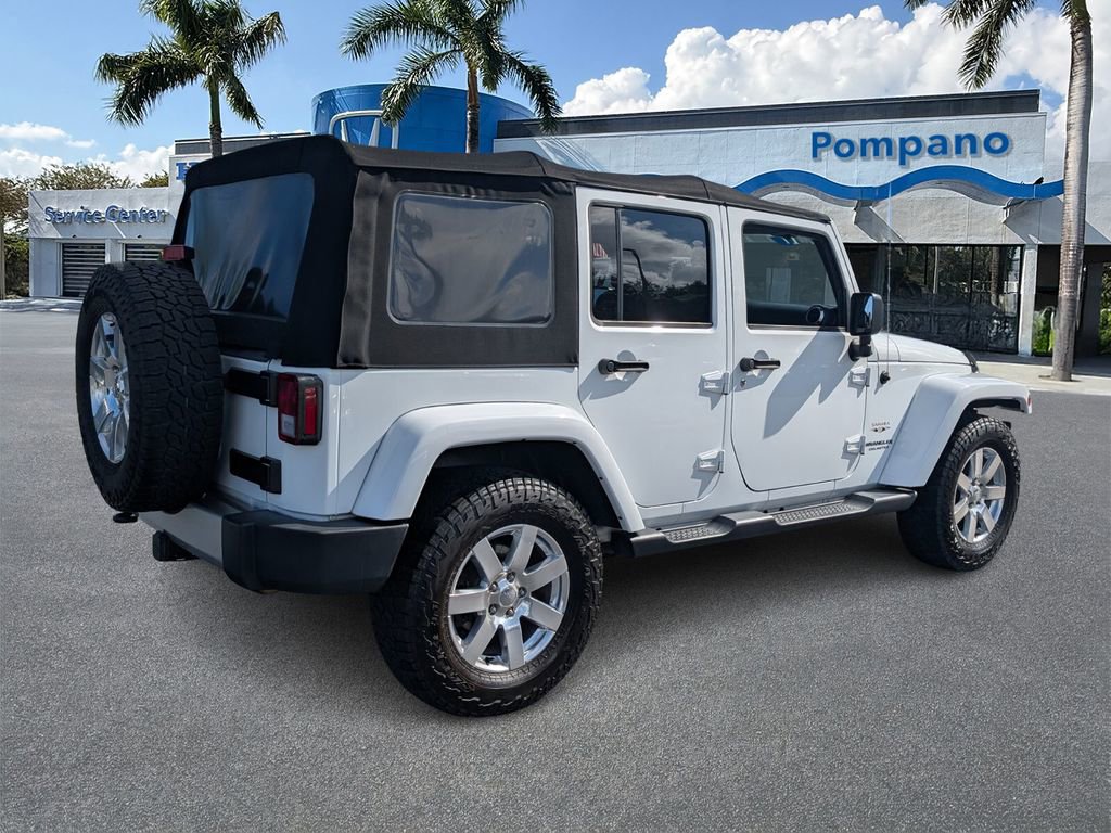 Used 2017 Jeep Wrangler Unlimited Sahara w/ Connectivity Group image 7