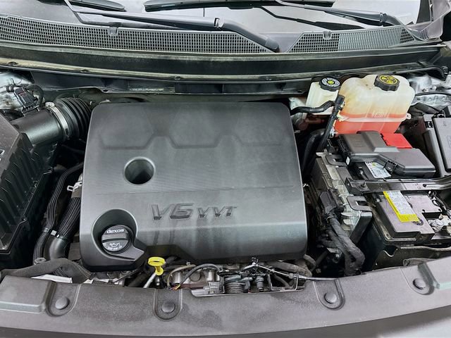 Used 2023 Chevrolet Traverse Premier image 36