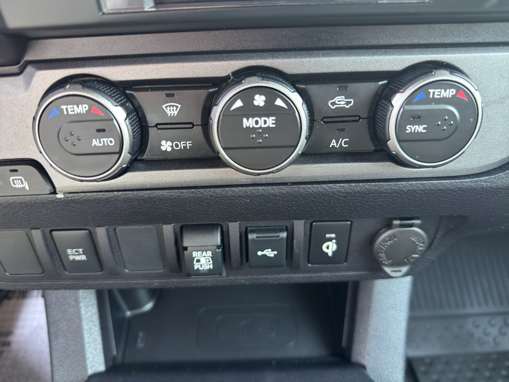 Used 2023 Toyota Tacoma TRD Sport AWD/4WD image 22