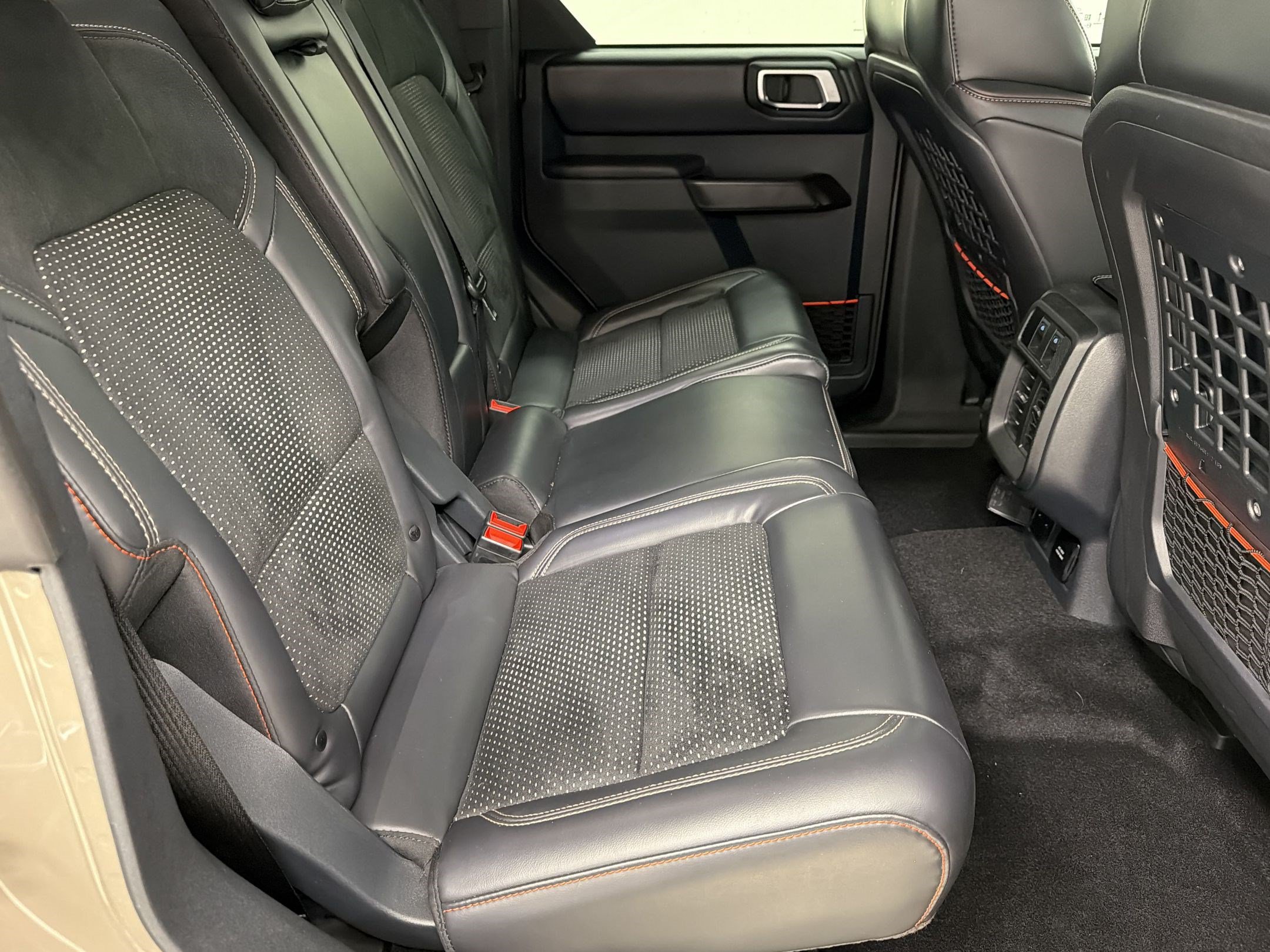 Used 2025 Ford Bronco Raptor w/ Interior Carbon Fiber Pack AWD/4WD image 26