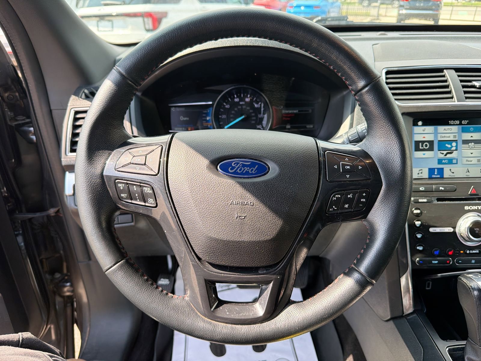 Used 2018 Ford Explorer Sport w/ Equipment Group 401A image 29