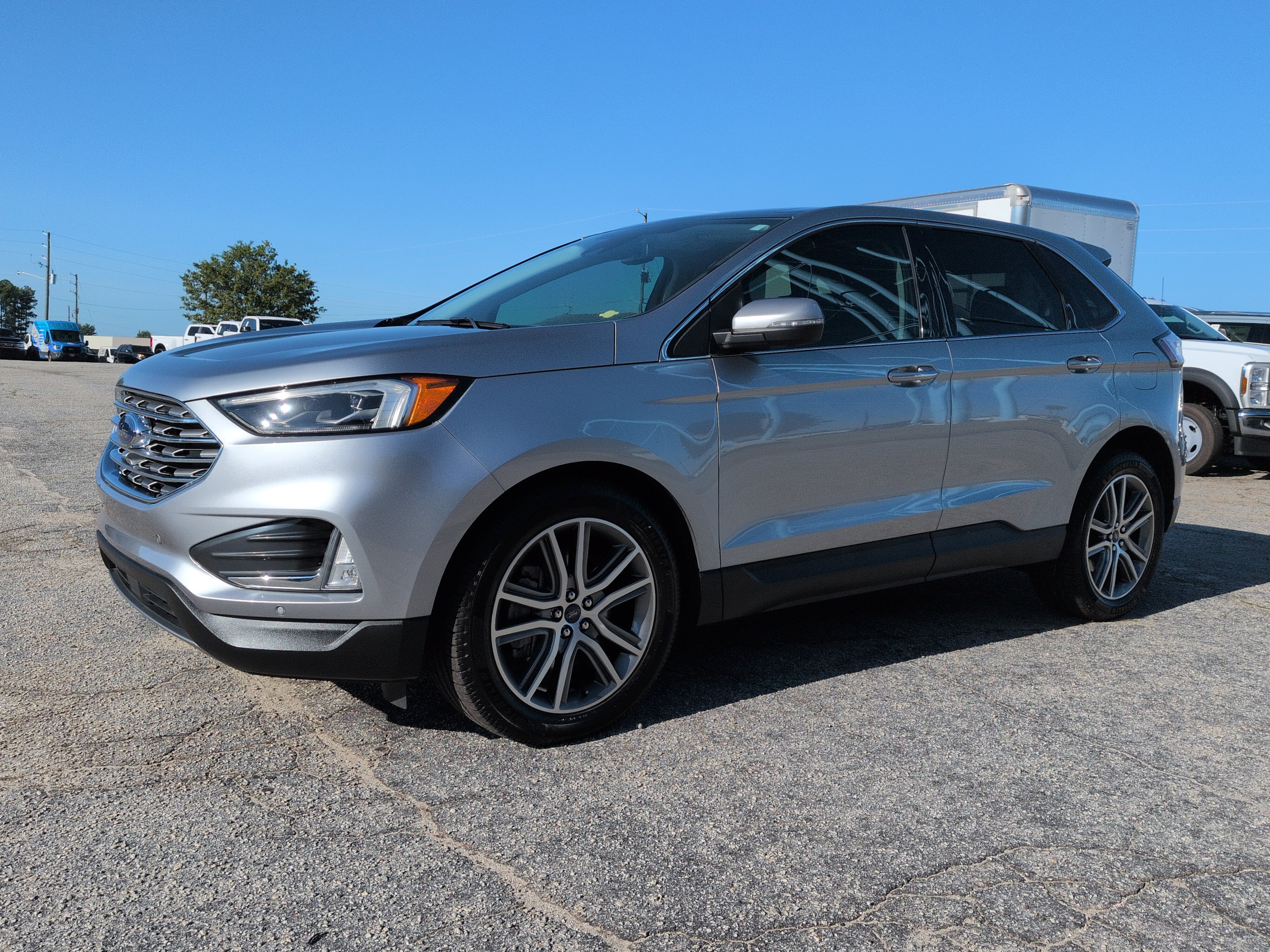 Certified 2022 Ford Edge Titanium w/ Equipment Group 301A AWD/4WD image 6