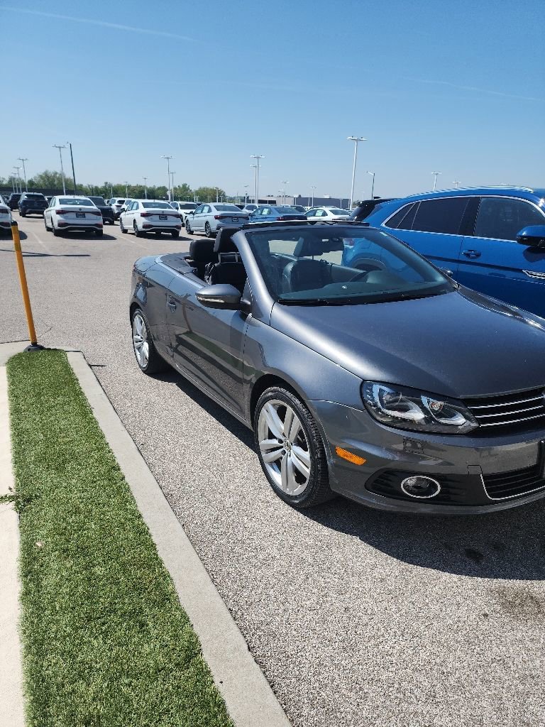 Used 2014 Volkswagen Eos Executive FWD image 8
