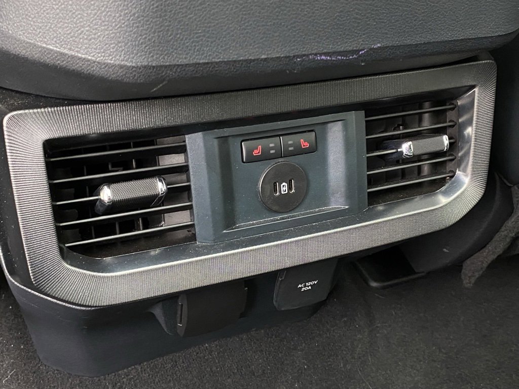 Used 2024 Ford F250 Platinum image 26