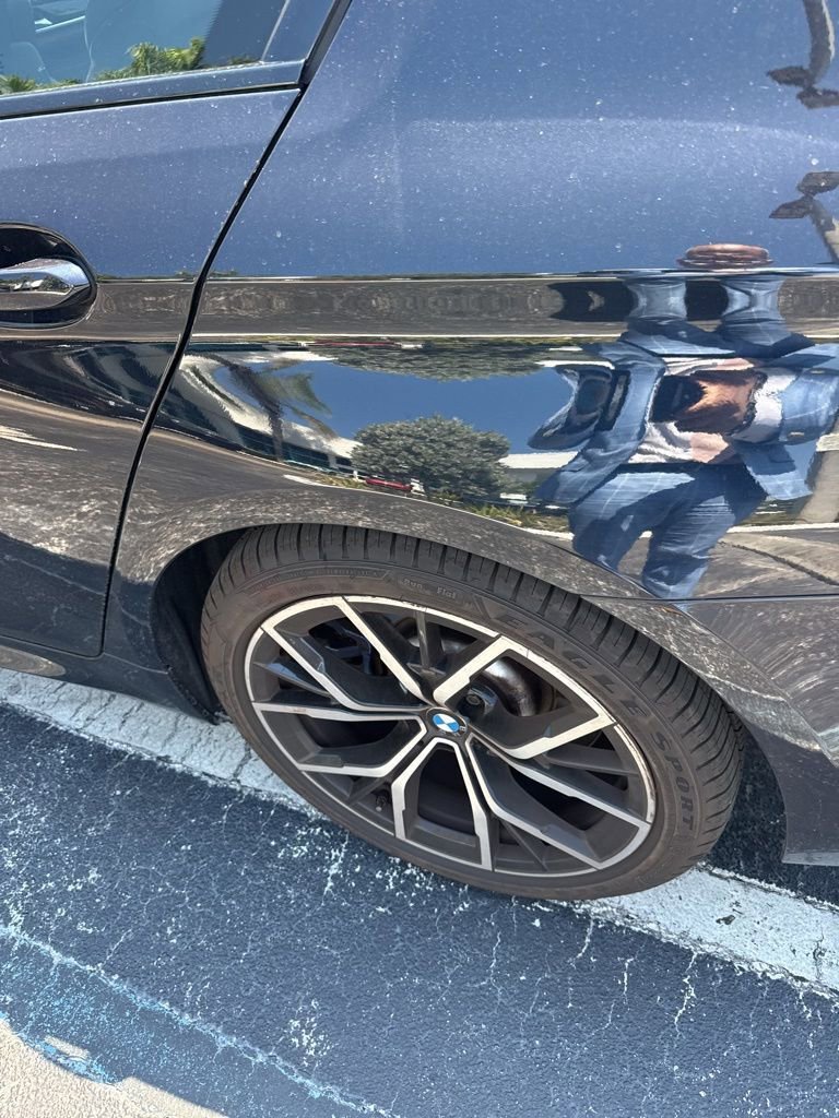 Used 2021 BMW M550i xDrive w/ Executive Package image 6