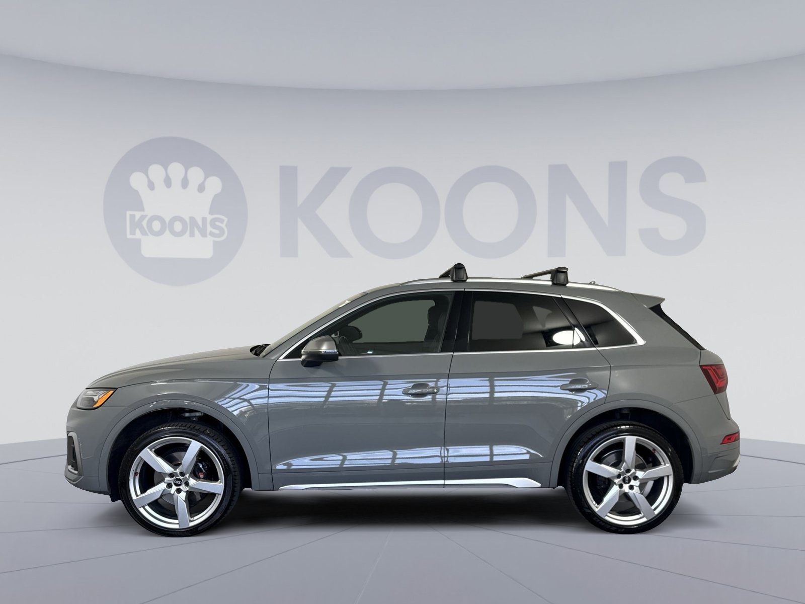 Used 2022 Audi SQ5 Premium w/ Convenience Package AWD/4WD image 2