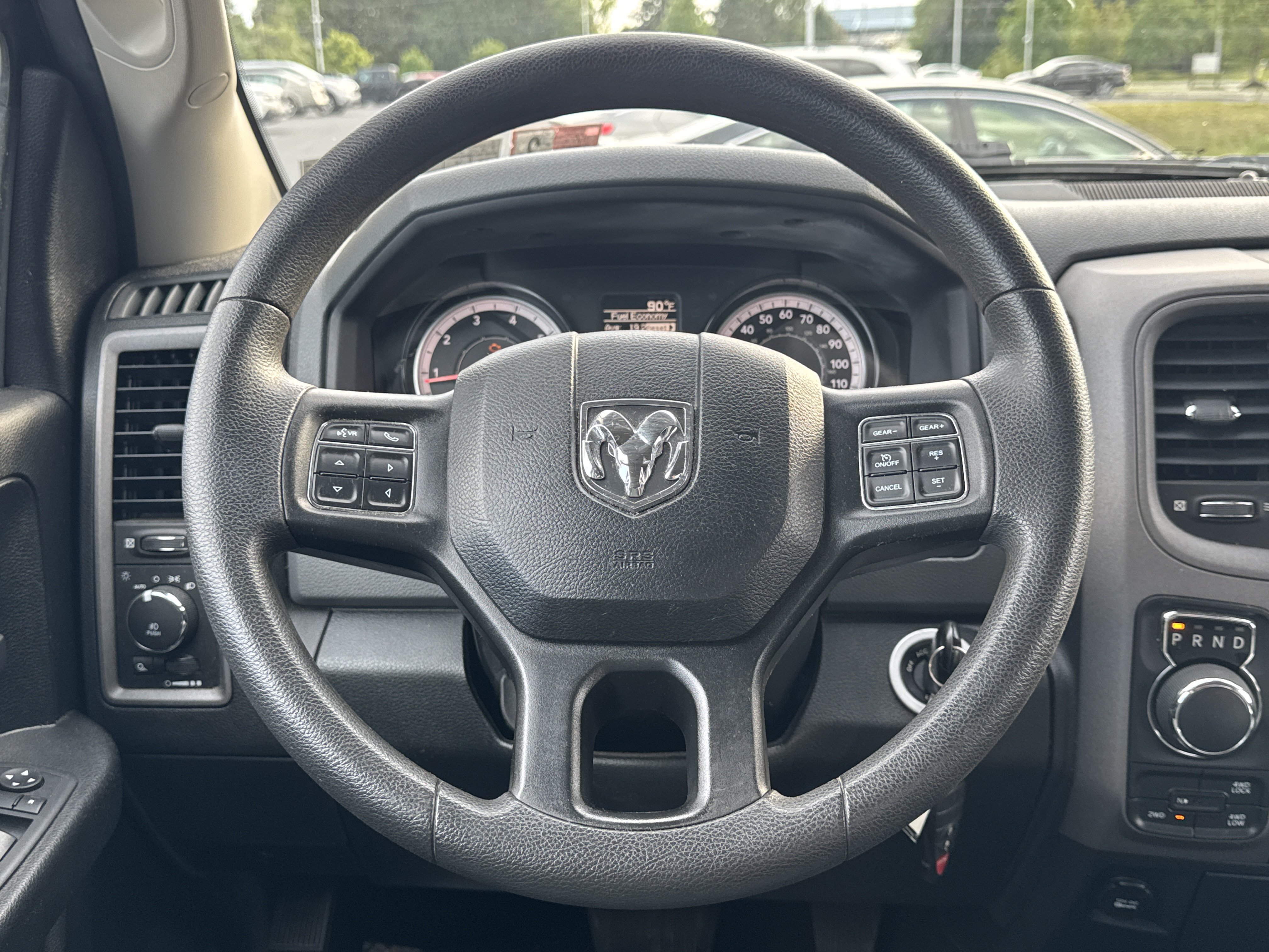 Used 2018 RAM 1500 Express AWD/4WD image 3