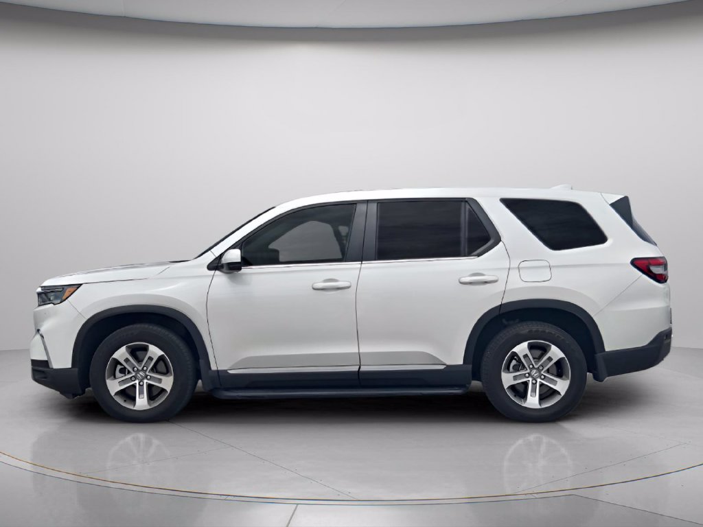 Used 2025 Honda Pilot EX-L image 3
