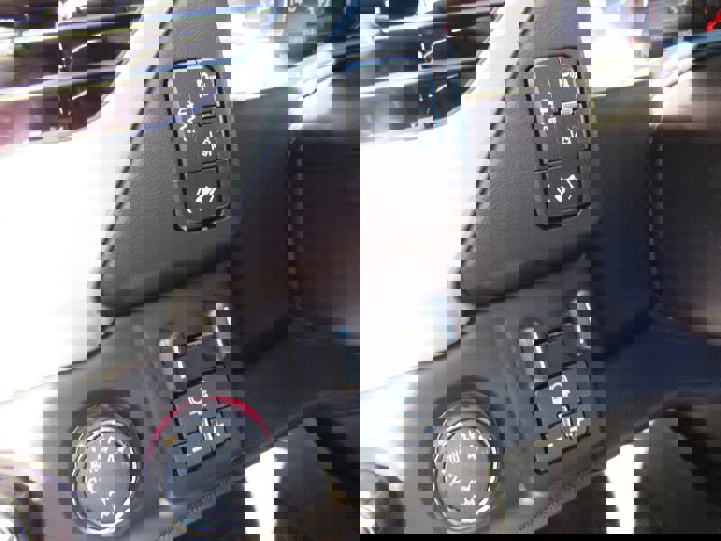 Used 2015 GMC Yukon XL SLT w/ Open Road Package image 22