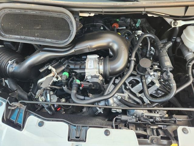 Used 2025 Ford Transit 350 XLT image 33