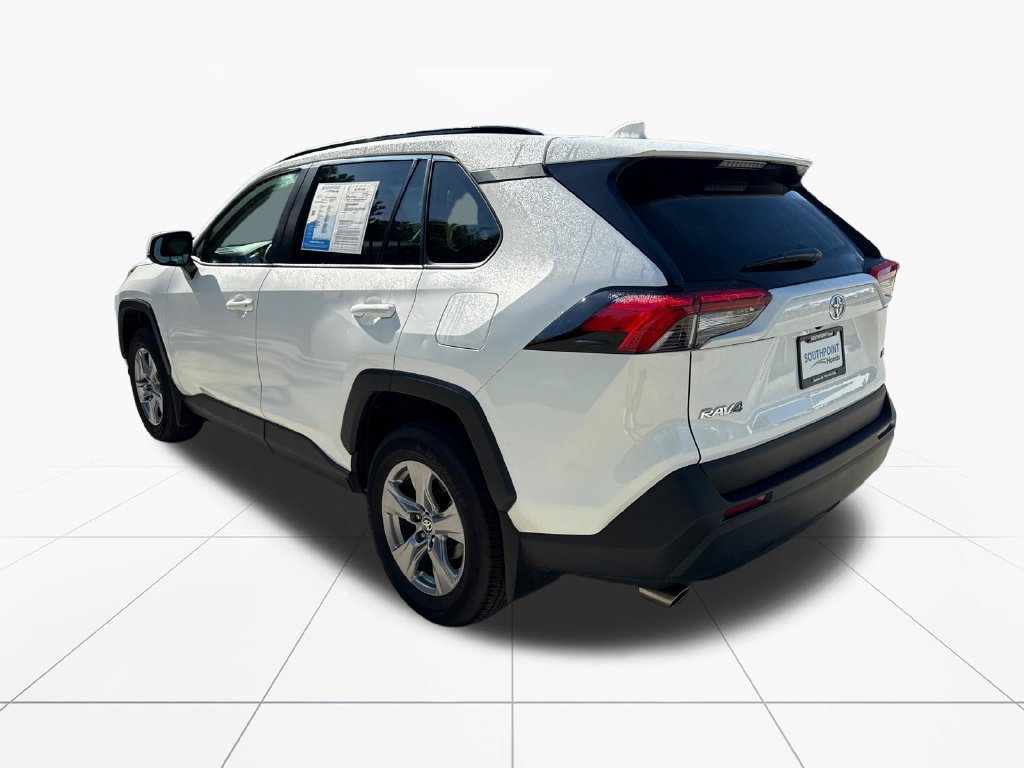 Used 2025 Toyota RAV4 XLE w/ Convenience Package FWD image 6