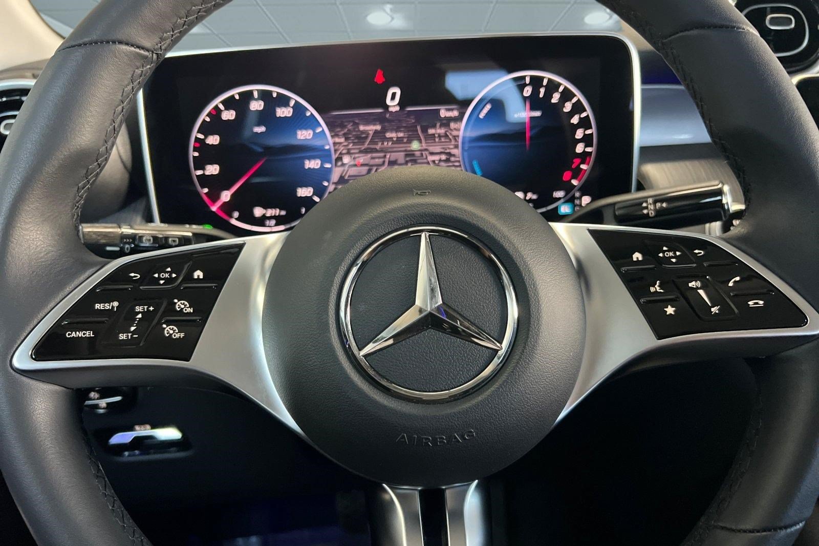 Certified 2025 Mercedes-Benz GLC 350e 4MATIC image 15