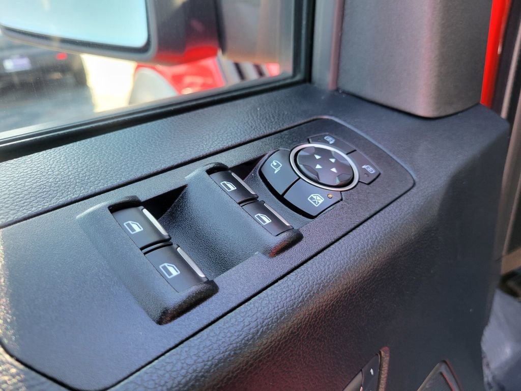 Used 2018 Ford F150 Raptor w/ Equipment Group 802A Luxury image 15