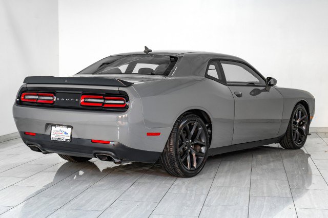 Used 2019 Dodge Challenger R/T w/ Blacktop Package image 6