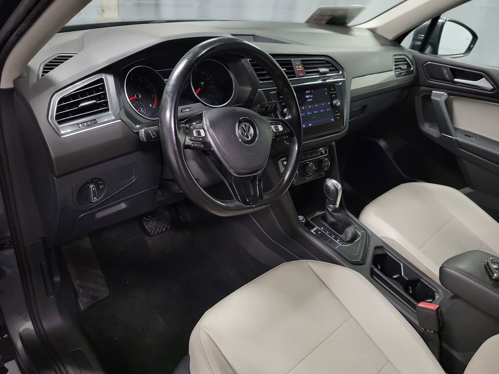 Used 2018 Volkswagen Tiguan SE image 14