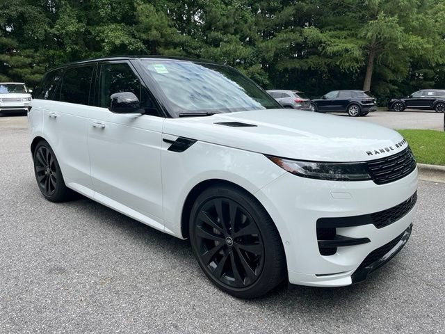 Certified 2025 Land Rover Range Rover Sport Dynamic SE AWD/4WD image 2