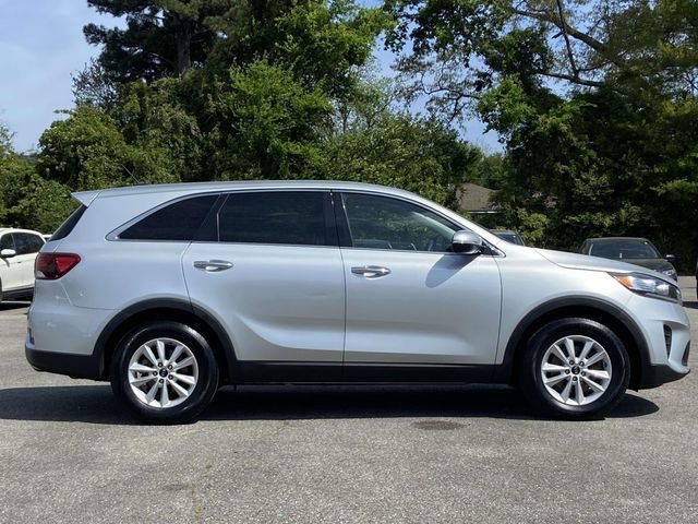 Used 2020 Kia Sorento LX image 2