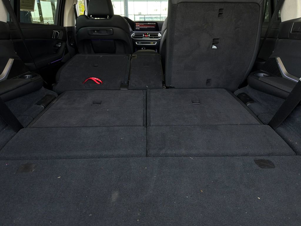 Used 2021 BMW X7 xDrive40i w/ Premium Package AWD/4WD image 16