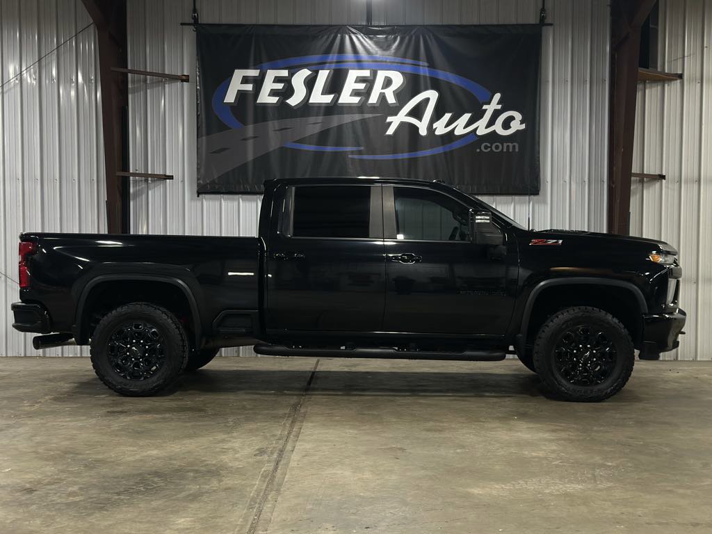 Used 2021 Chevrolet Silverado 2500 LTZ w/ LTZ Plus Package image 11