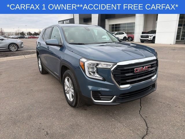 Used 2024 GMC Terrain SLE image 16