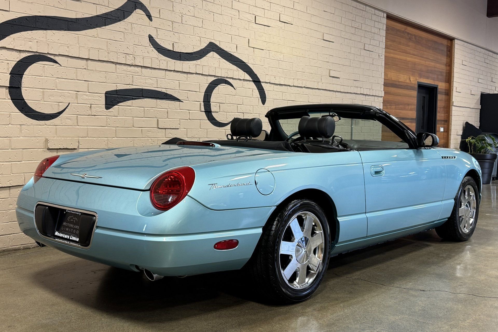 Used 2002 Ford Thunderbird image 11
