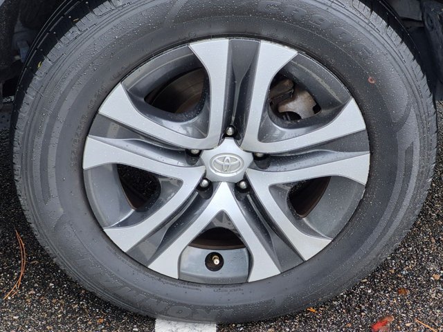 Used 2016 Toyota RAV4 LE AWD/4WD image 14