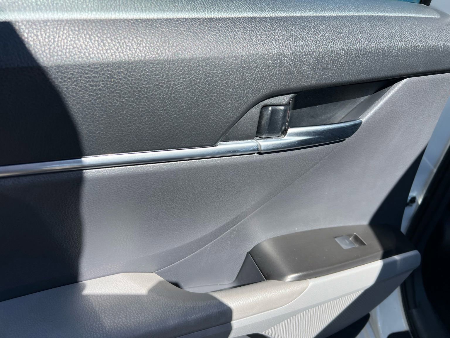 Used 2024 Toyota Camry LE FWD image 39